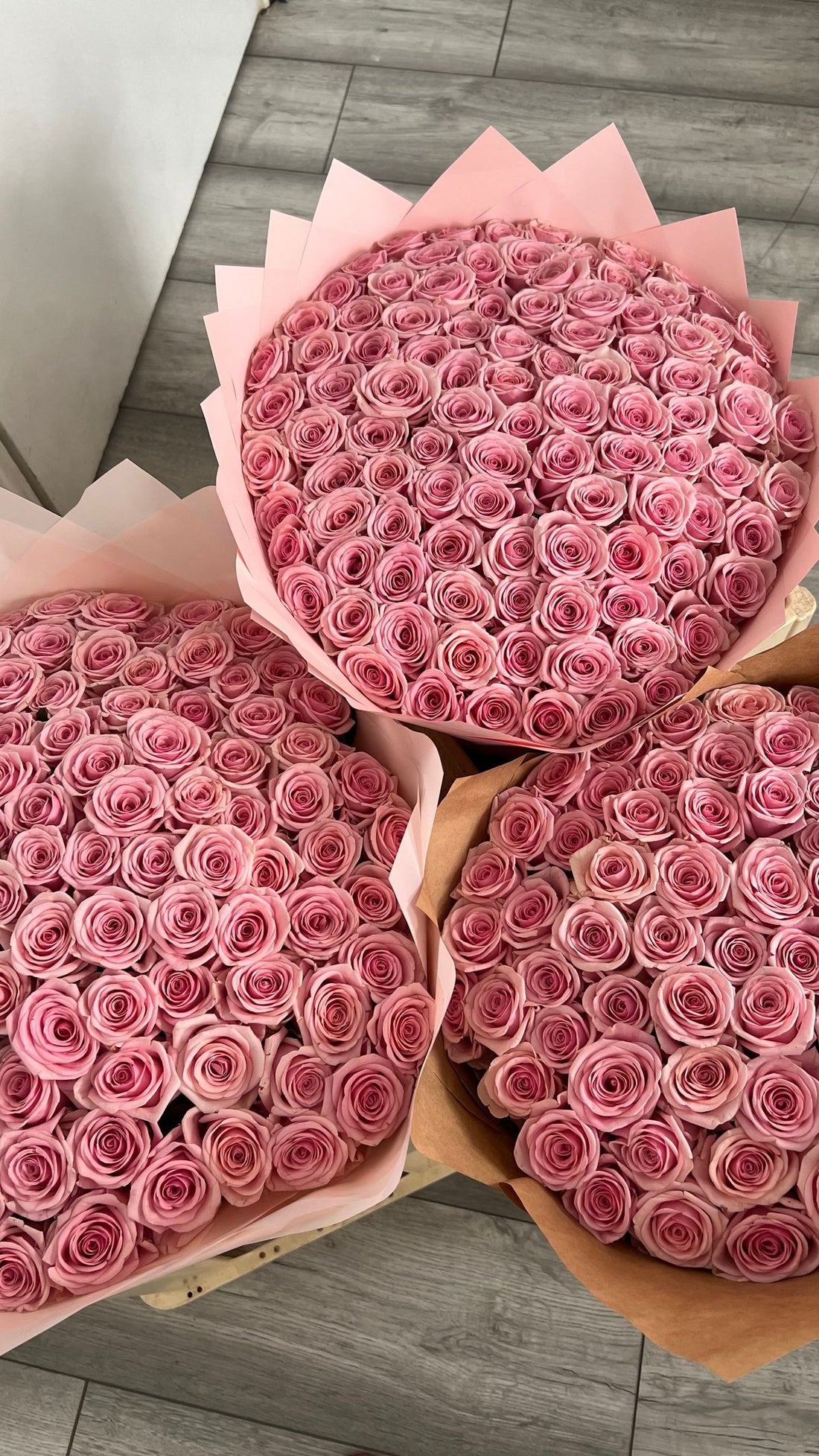 100 Pink Roses