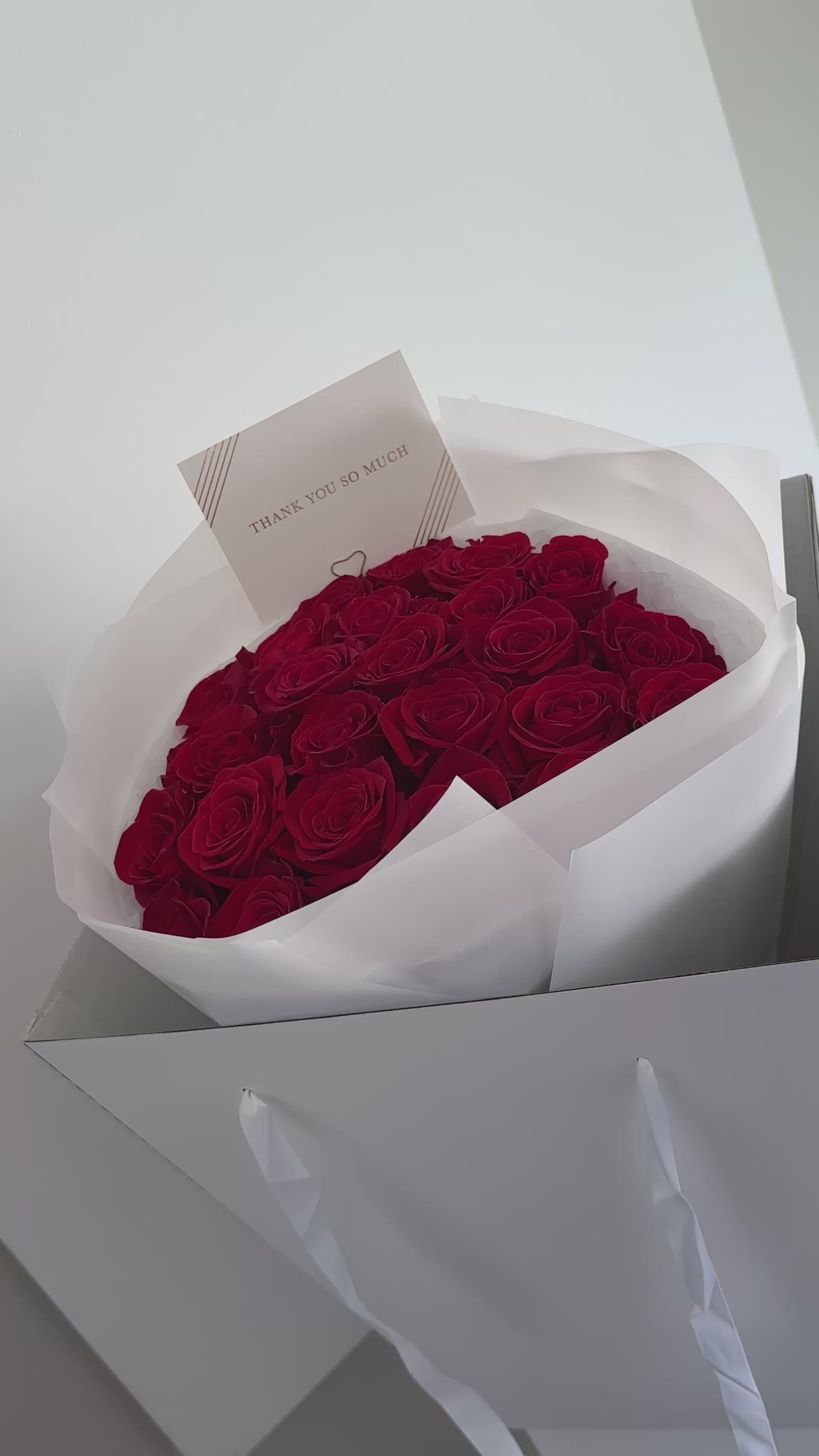 25 Red Roses