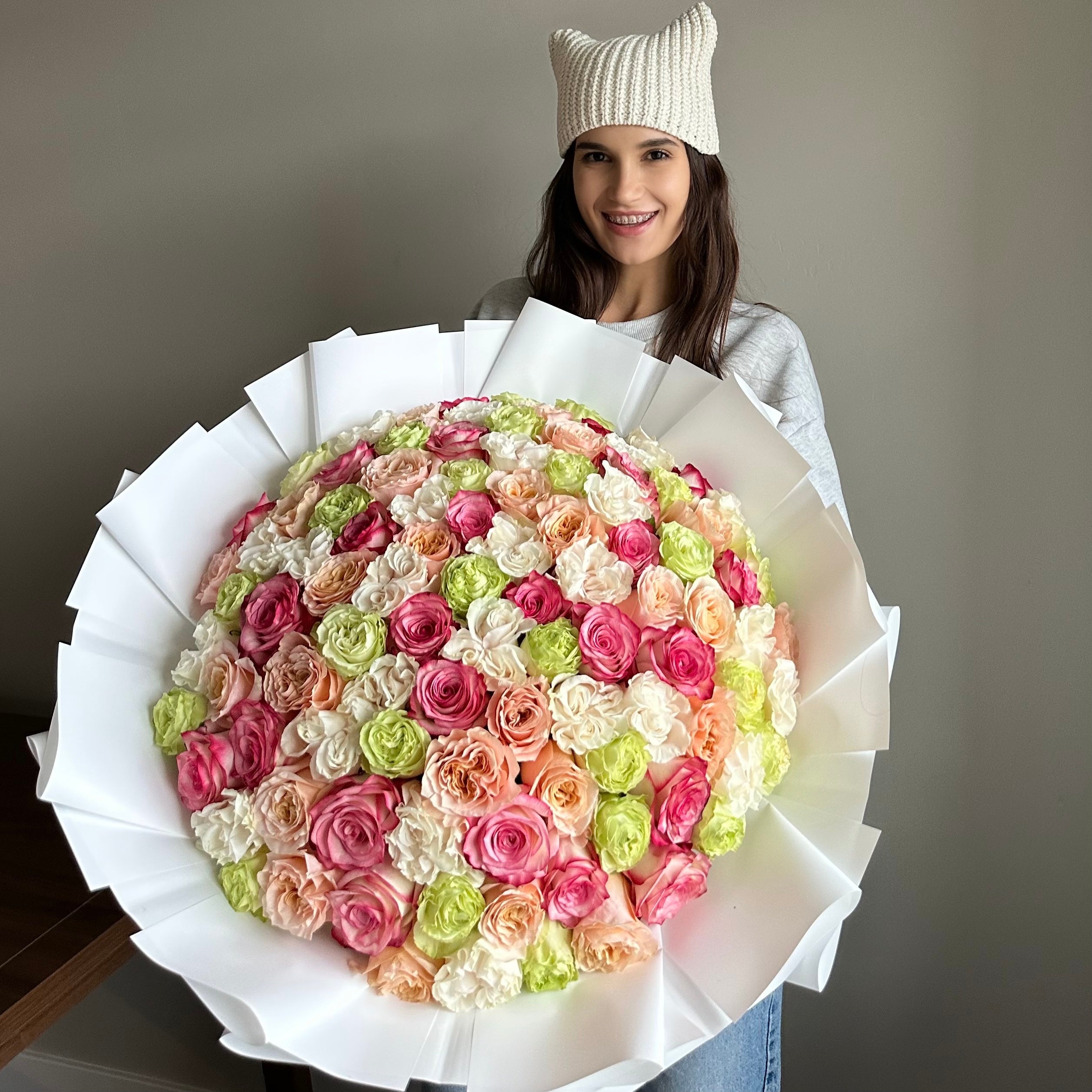100 Premium Mixed Roses