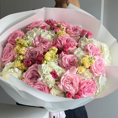 Roses &amp; Marshmallow Bloom Mix