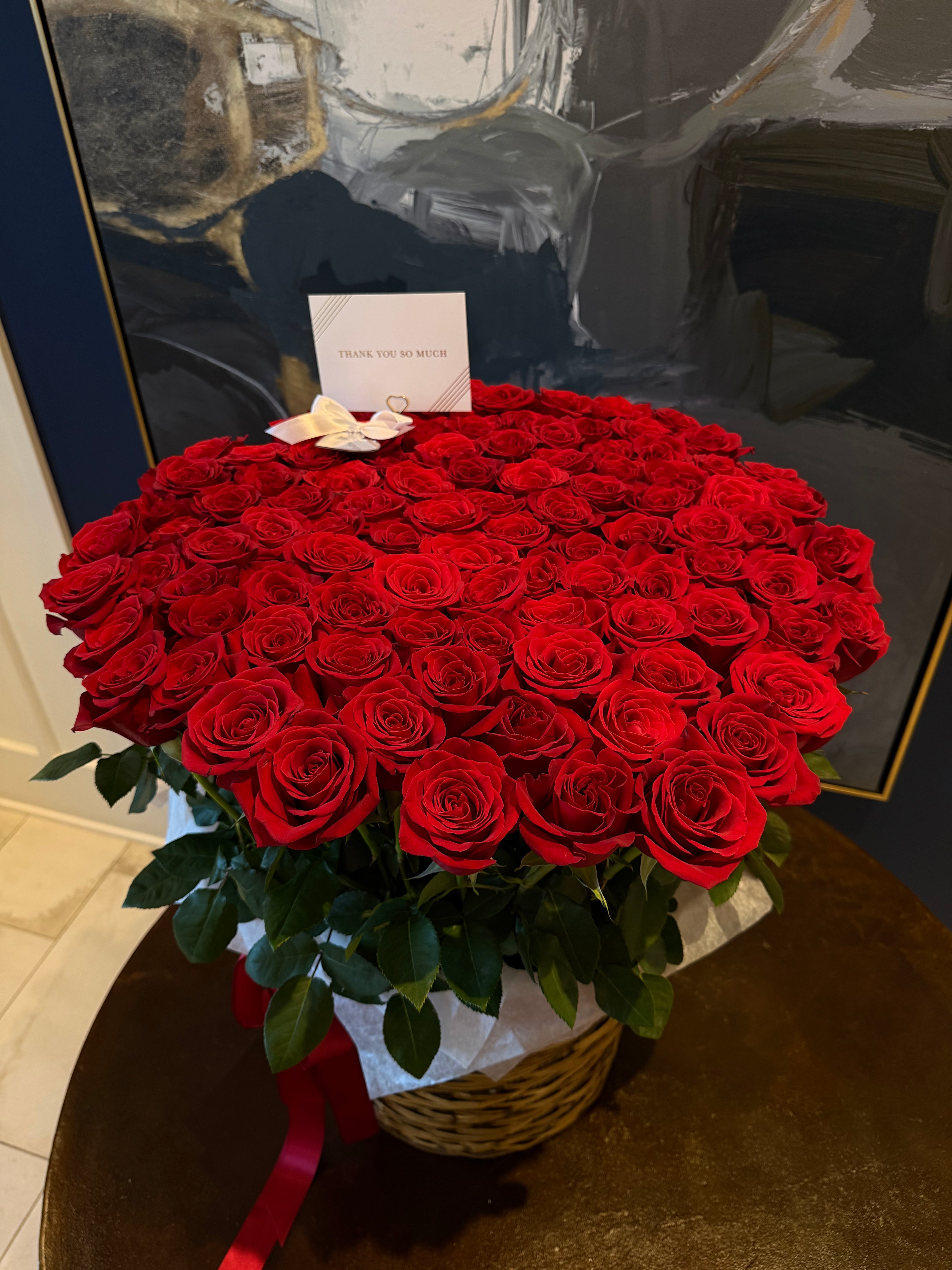 100 red roses