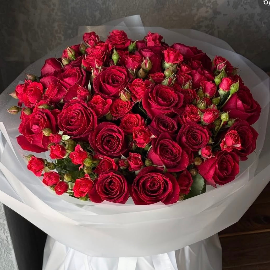 Red Roses with Baby Roses
