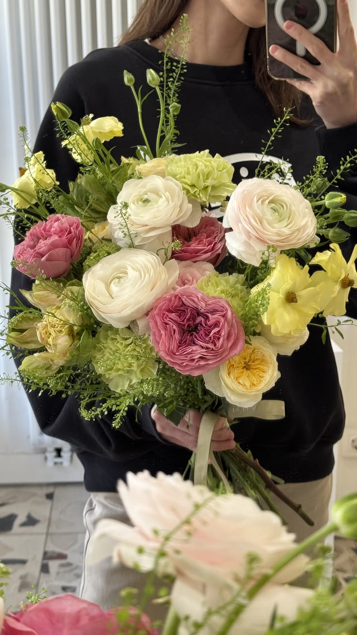 AUTHOR’S BOUQUET