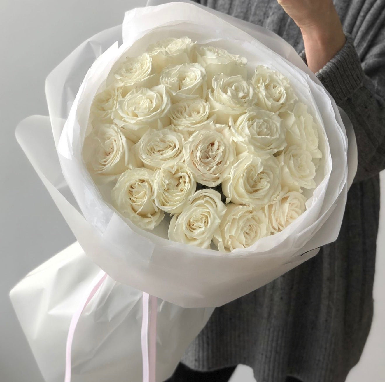 25 White Roses Playa Blanca Premium