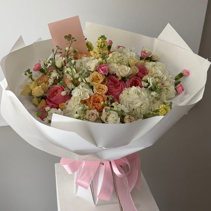 Roses &amp; Marshmallow Bloom Mix