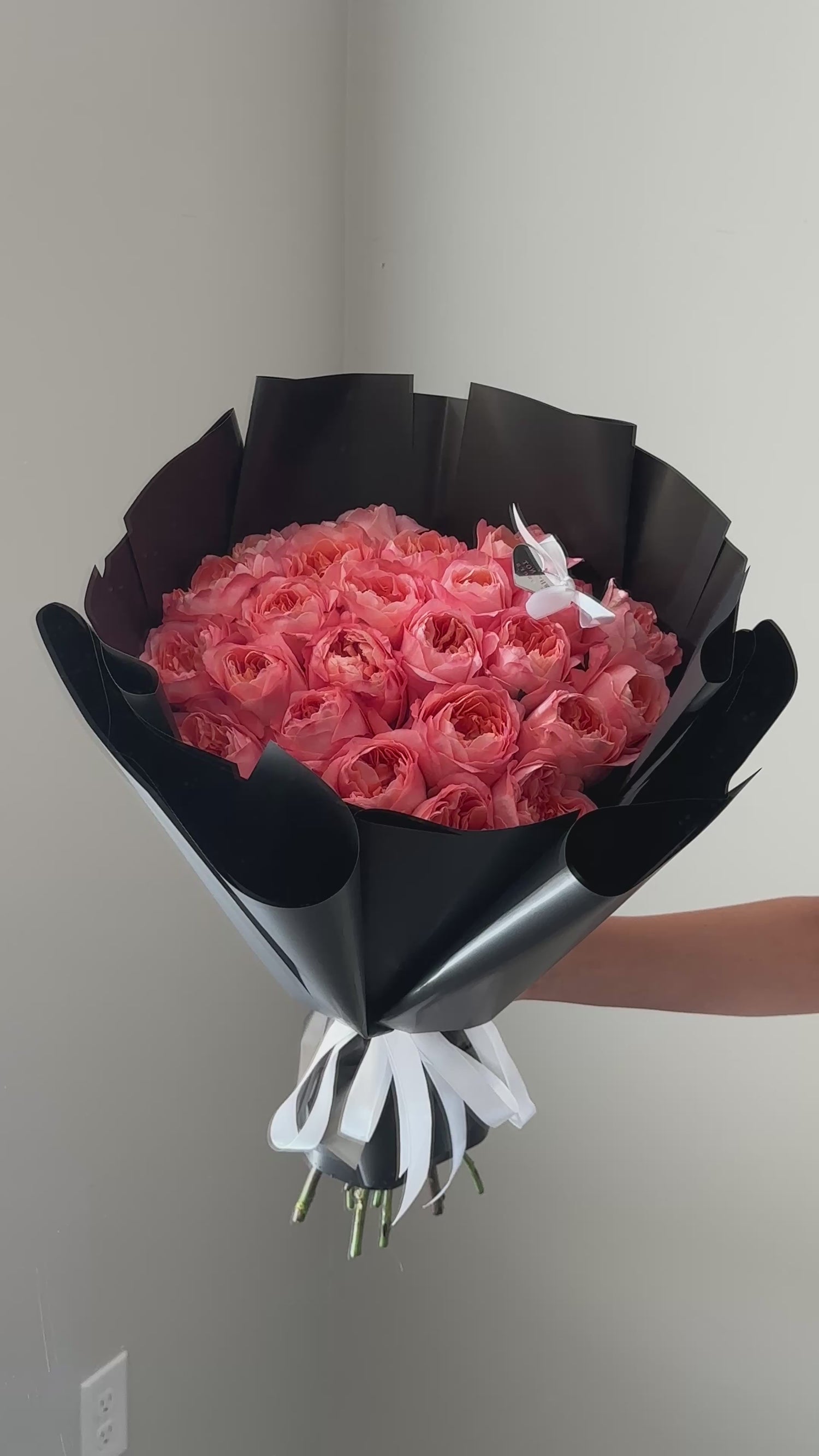 25 Pink Garden Roses/Premium